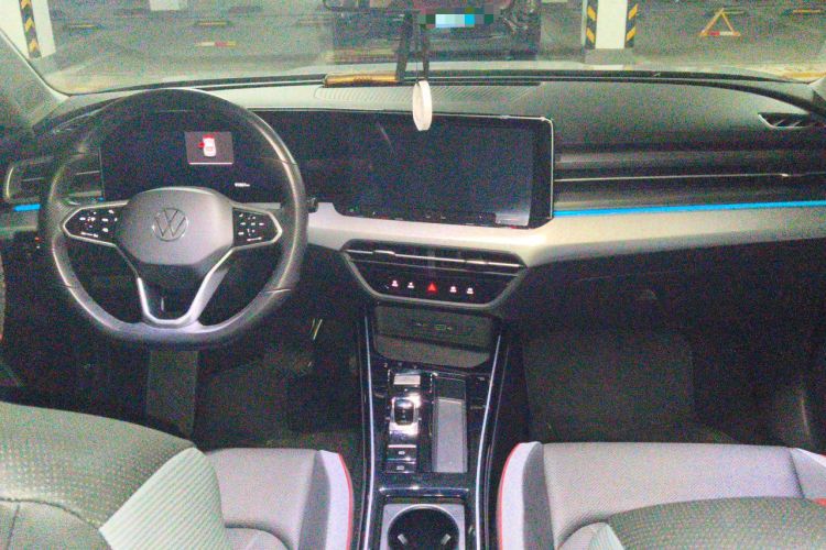 Used Volkswagen Lamando 2022 Lavida L 280TSI DSG Cool & Spicy Edition Center Console