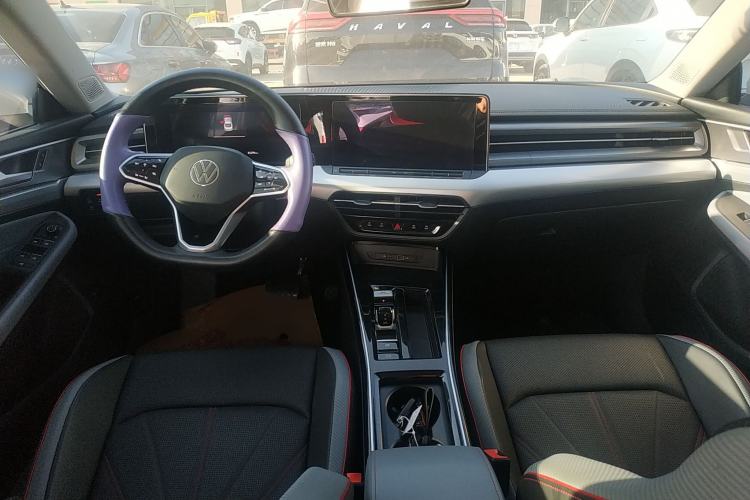 Used Volkswagen Lamando 2022 Lavida L 280TSI DSG Cool & Spicy Edition Center Console