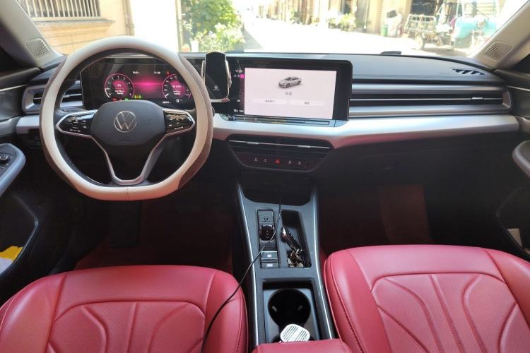 Used Volkswagen Lamando 2022 Lavida L 280TSI DSG Cool & Spicy Edition Center Console