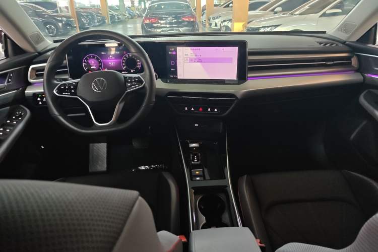 Used Volkswagen Lamando 2022 Lavida L 280TSI DSG Cool & Spicy Edition Center Console