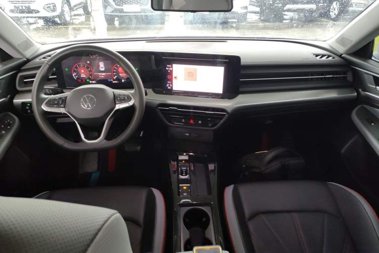 Used Volkswagen Lamando 2022 Lingdu L 280TSI DSG Spicy Edition Center Console