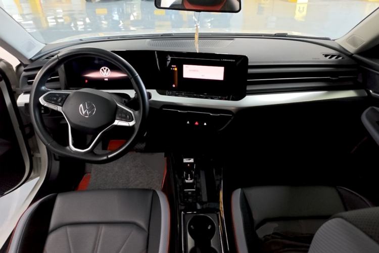 Used Volkswagen Lamando 2022 Lingdu L 280TSI DSG Spicy Edition Center Console