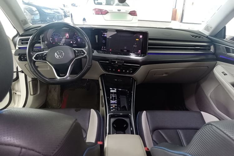 Used Volkswagen Lamando 2022 Lingdu L 280TSI DSG Ultra-Spicy Flagship Edition Center Console