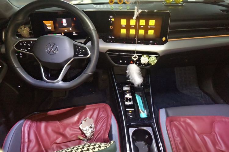 Used Volkswagen Lamando 2022 Lavida L 280TSI DSG Cool & Spicy Edition Center Console