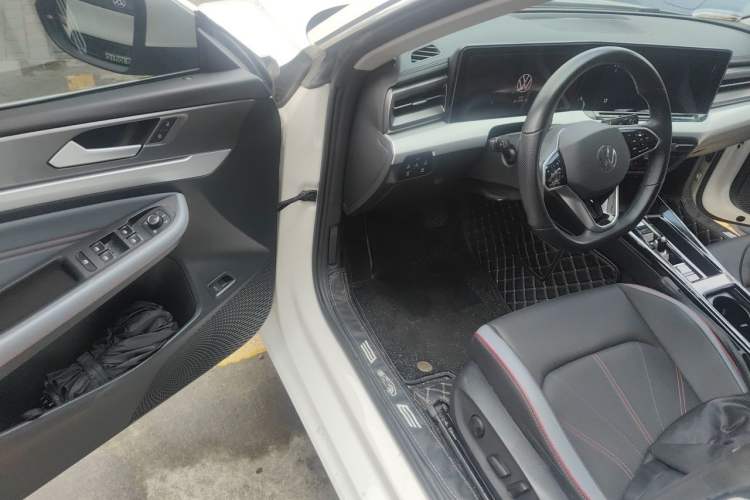 Used Volkswagen Lamando 2022 Lavida L 280TSI DSG Cool & Spicy Edition Driver Seat