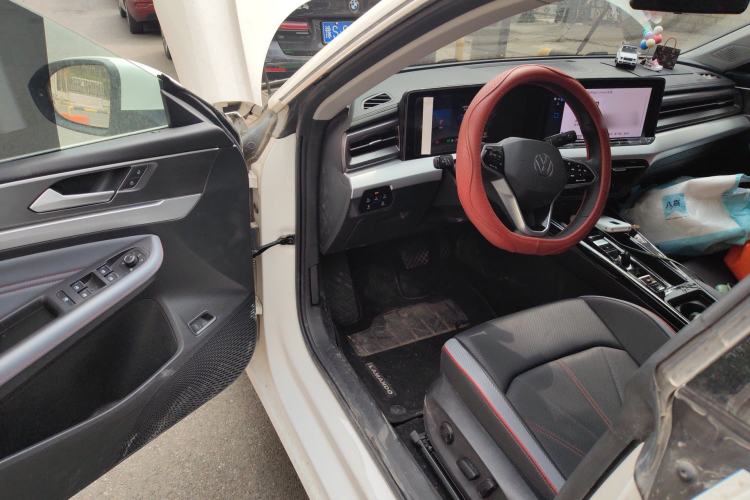Used Volkswagen Lamando 2022 Lavida L 280TSI DSG Cool & Spicy Edition Driver Seat