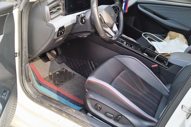 Used Volkswagen Lamando 2022 Lavida L 280TSI DSG Cool & Spicy Edition Driver Seat