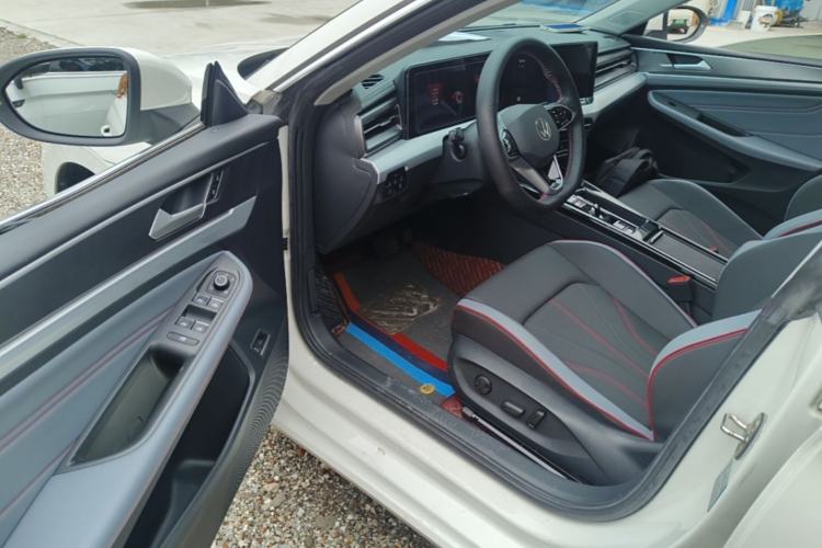Used Volkswagen Lamando 2022 Lavida L 280TSI DSG Cool & Spicy Edition Driver Seat