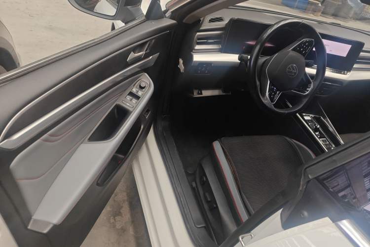Used Volkswagen Lamando 2022 Lavida L 280TSI DSG Cool & Spicy Edition Driver Seat