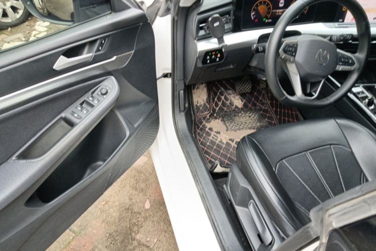 Used Volkswagen Lamando 2022 Lavida L 280TSI DSG Hot Edition Driver Seat