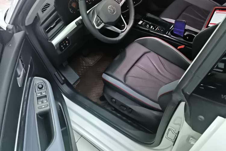 Used Volkswagen Lamando 2022 Lingdu L 280TSI DSG Spicy Edition Driver Seat
