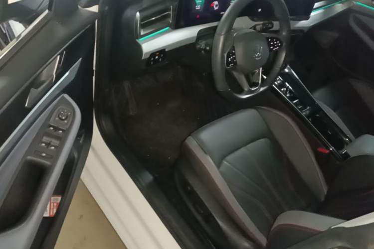 Used Volkswagen Lamando 2022 Lavida L 280TSI DSG Cool & Spicy Edition Driver Seat