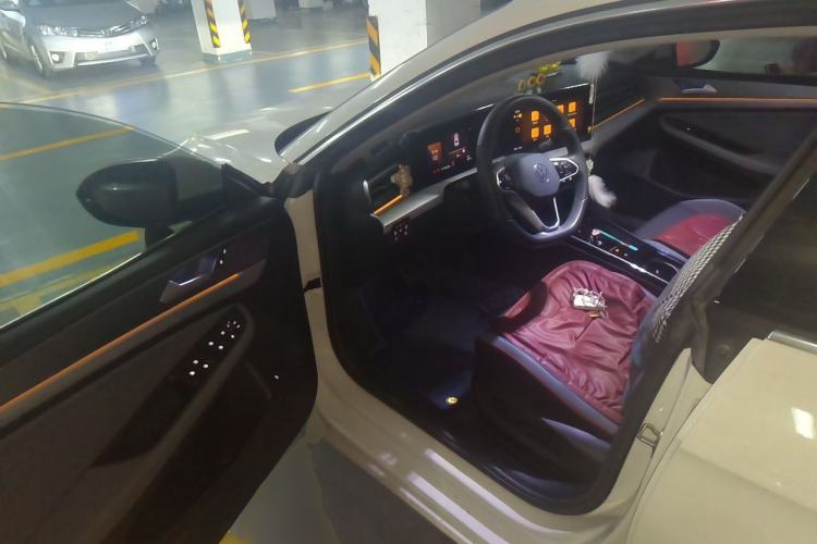 Used Volkswagen Lamando 2022 Lavida L 280TSI DSG Cool & Spicy Edition Driver Seat