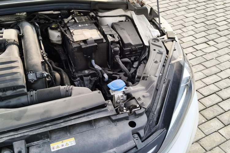 Used Volkswagen Lamando 2022 Lavida L 280TSI DSG Cool & Spicy Edition Engine Bay Left