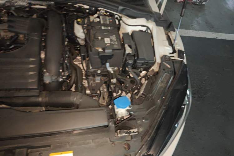 Used Volkswagen Lamando 2022 Lavida L 280TSI DSG Cool & Spicy Edition Engine Bay Left
