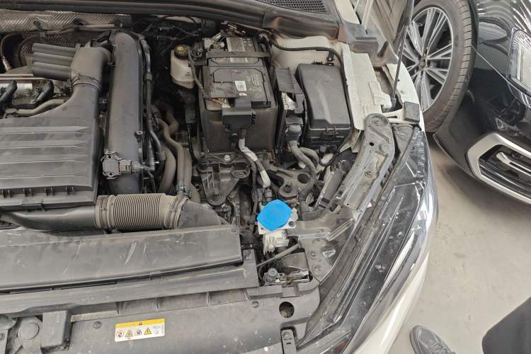 Used Volkswagen Lamando 2022 Lavida L 280TSI DSG Cool & Spicy Edition Engine Bay Left