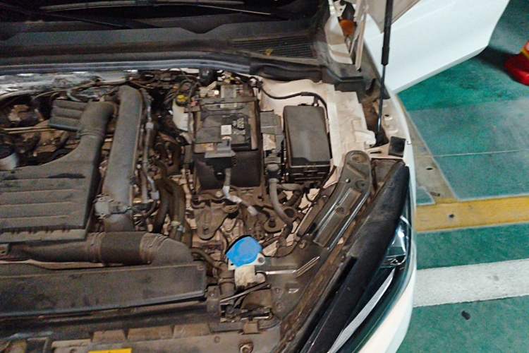 Used Volkswagen Lamando 2022 Lavida L 280TSI DSG Cool & Spicy Edition Engine Bay Left