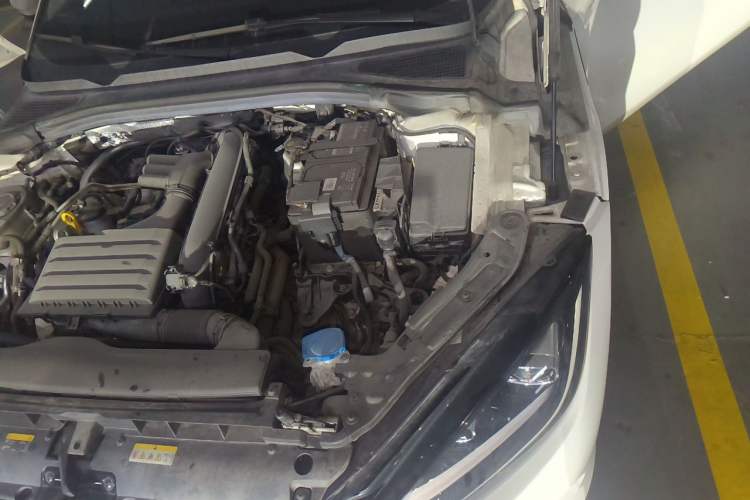 Used Volkswagen Lamando 2022 Lavida L 280TSI DSG Cool & Spicy Edition Engine Bay Left