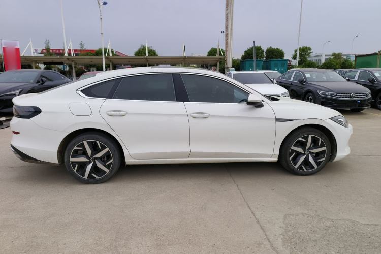 Used Volkswagen Lamando 2022 Lavida L 280TSI DSG Cool & Spicy Edition Exterior 2