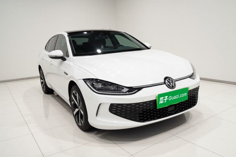 Used Volkswagen Lamando 2022 Lavida L 280TSI DSG Cool & Spicy Edition Exterior 2