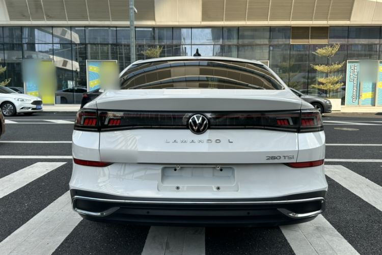 Used Volkswagen Lamando 2022 Lavida L 280TSI DSG Cool & Spicy Edition Exterior 2