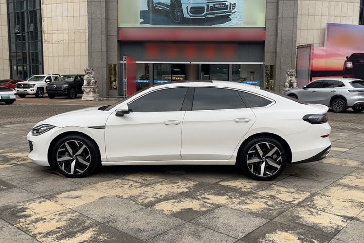 Used Volkswagen Lamando 2022 Lavida L 280TSI DSG Cool & Spicy Edition Exterior 3