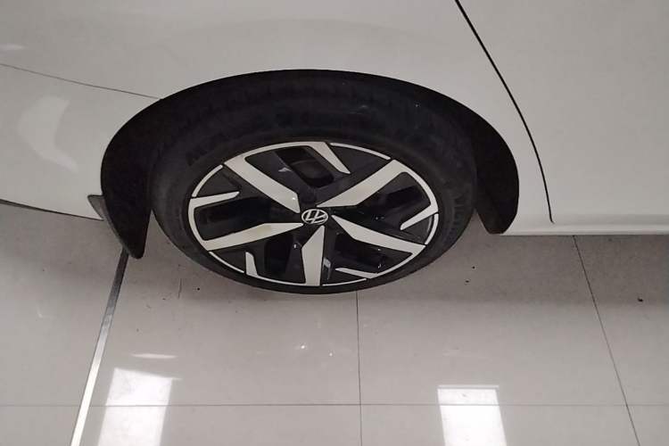 Used Volkswagen Lamando 2022 Lavida L 280TSI DSG Cool & Spicy Edition Exterior 5