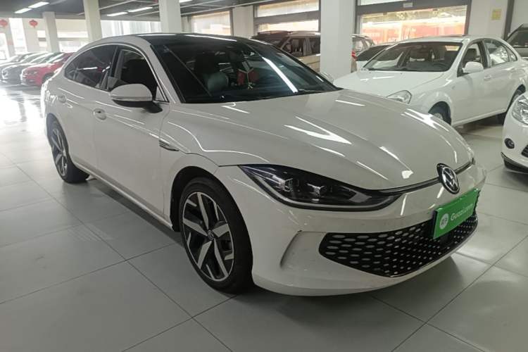 Used Volkswagen Lamando 2022 Lavida L 280TSI DSG Cool & Spicy Edition Front Right 45 Deg