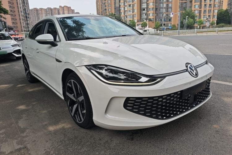 Used Volkswagen Lamando 2022 Lavida L 280TSI DSG Cool & Spicy Edition Front Right 45 Deg