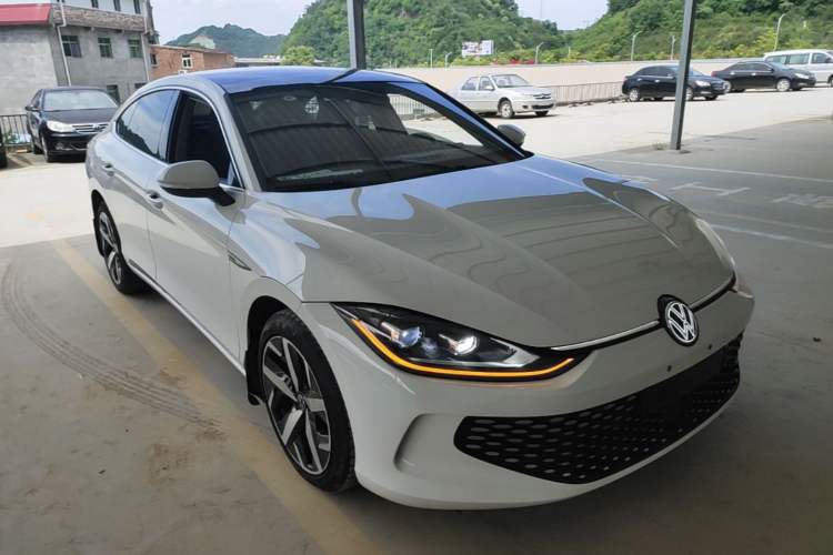 Used Volkswagen Lamando 2022 Lavida L 280TSI DSG Cool & Spicy Edition Front Right 45 Deg