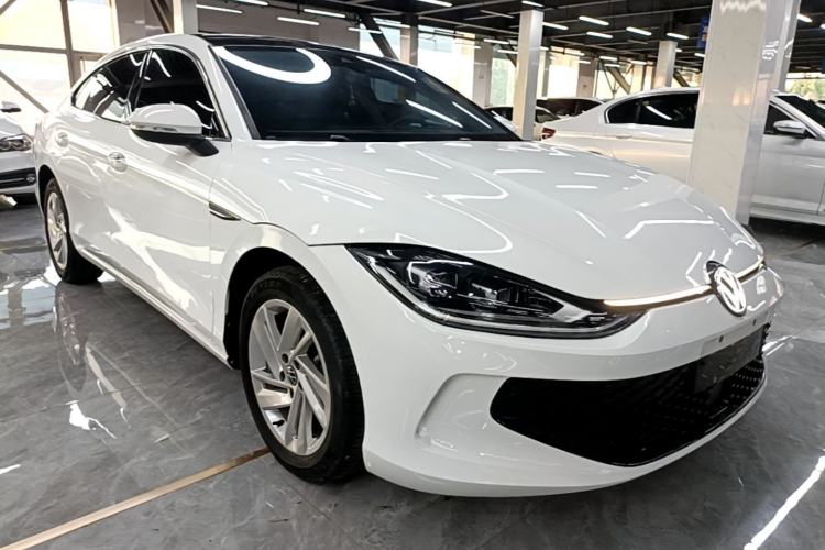 Used Volkswagen Lamando 2022 Lavida L 280TSI DSG Hot Edition Front Right 45 Deg