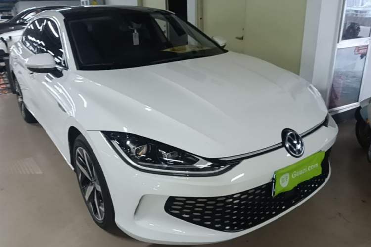 Used Volkswagen Lamando 2022 Lavida L 280TSI DSG Cool & Spicy Edition Front Right 45 Deg