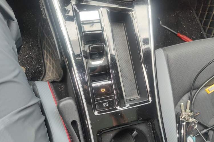 Used Volkswagen Lamando 2022 Lavida L 280TSI DSG Cool & Spicy Edition Gear Lever