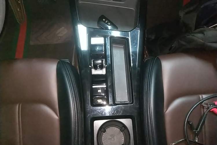Used Volkswagen Lamando 2022 Lavida L 280TSI DSG Hot Edition Gear Lever