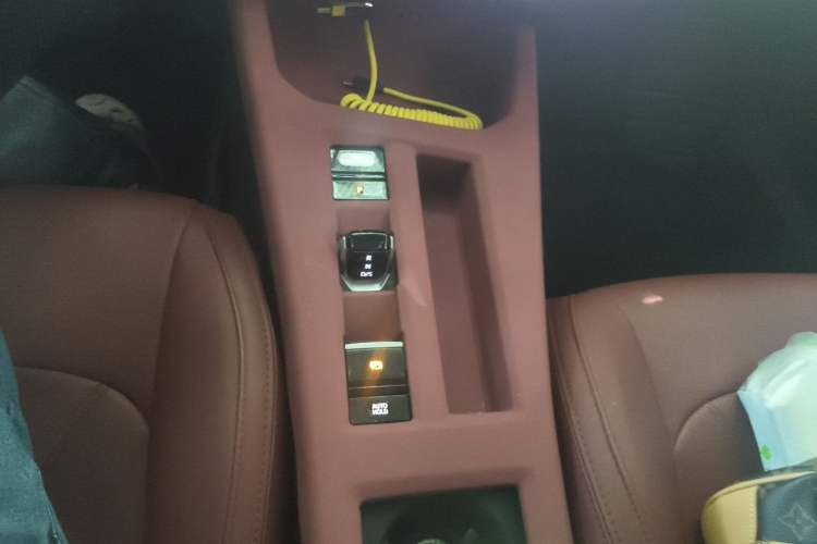 Used Volkswagen Lamando 2022 Lavida L 280TSI DSG Cool & Spicy Edition Gear Lever