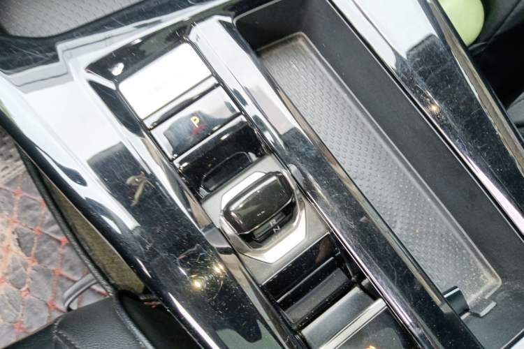 Used Volkswagen Lamando 2022 Lavida L 280TSI DSG Hot Edition Gear Lever