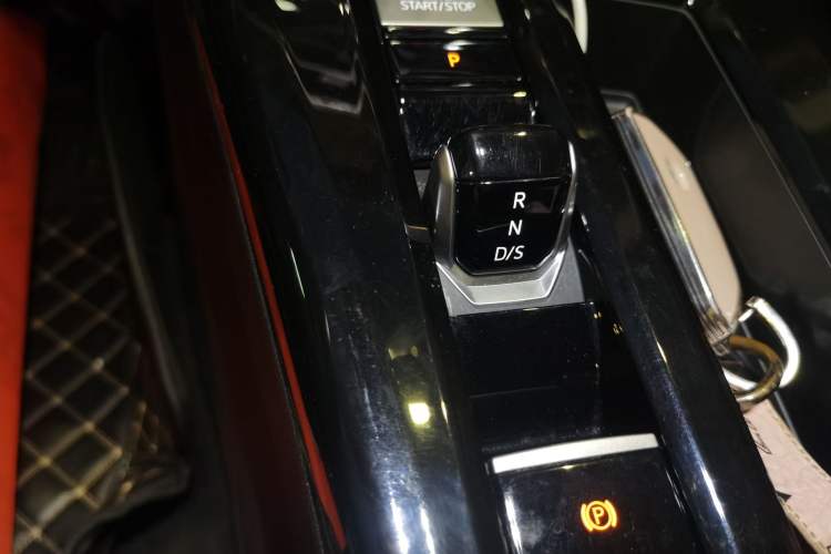 Used Volkswagen Lamando 2022 Lingdu L 280TSI DSG Spicy Edition Gear Lever