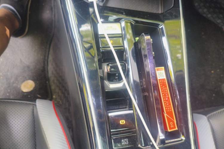 Used Volkswagen Lamando 2022 Lavida L 280TSI DSG Cool & Spicy Edition Gear Lever