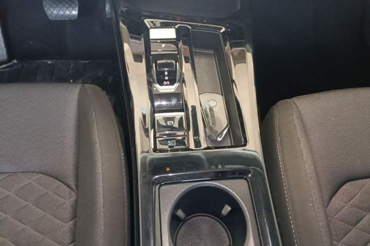 Used Volkswagen Lamando 2022 Lavida L 280TSI DSG Hot Edition Gear Lever