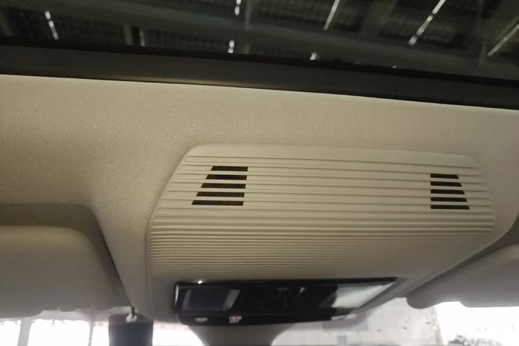 Used Volkswagen Lamando 2022 Lavida L 280TSI DSG Cool & Spicy Edition Headliner