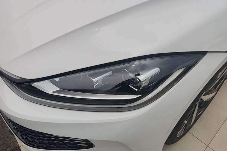 Used Volkswagen Lamando 2022 Lavida L 280TSI DSG Cool & Spicy Edition Left Front Headlight