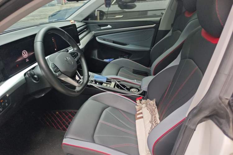 Used Volkswagen Lamando 2022 Lingdu L 280TSI DSG Spicy Edition Left Front Seat