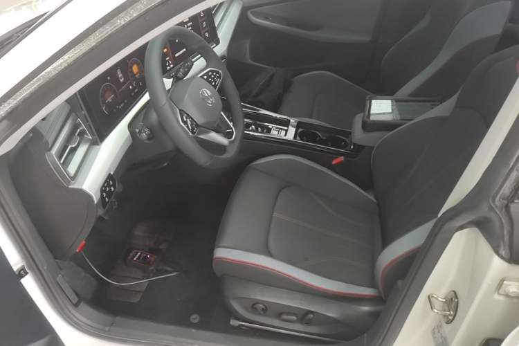 Used Volkswagen Lamando 2022 Lavida L 280TSI DSG Cool & Spicy Edition Left Front Seat