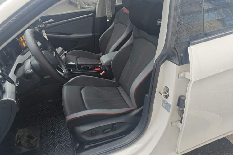 Used Volkswagen Lamando 2022 Lingdu L 280TSI DSG Spicy Edition Left Front Seat