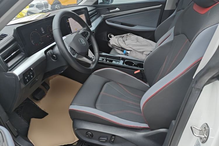 Used Volkswagen Lamando 2022 Lingdu L 280TSI DSG Spicy Edition Left Front Seat