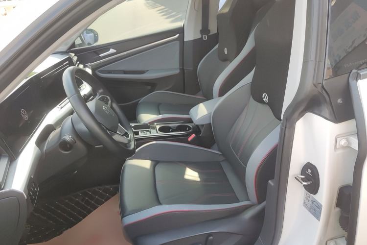 Used Volkswagen Lamando 2022 Lingdu L 280TSI DSG Spicy Edition Left Front Seat