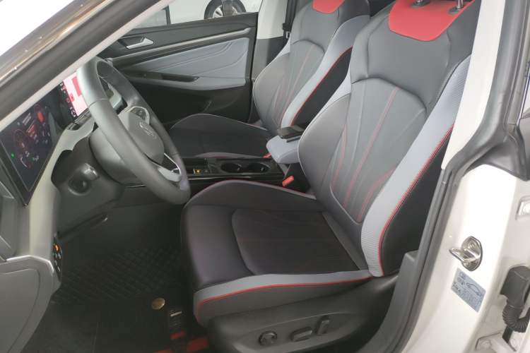 Used Volkswagen Lamando 2022 Lingdu L 280TSI DSG Spicy Edition Left Front Seat