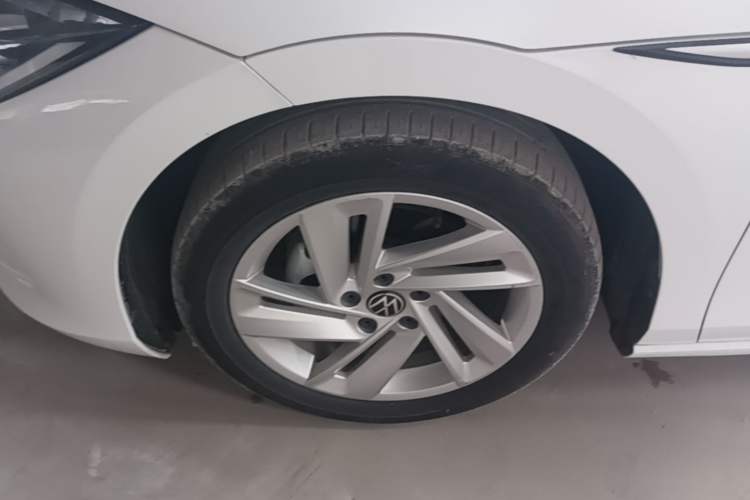 Used Volkswagen Lamando 2022 Lingdu L 280TSI DSG Spicy Edition Left Front Wheel Hub