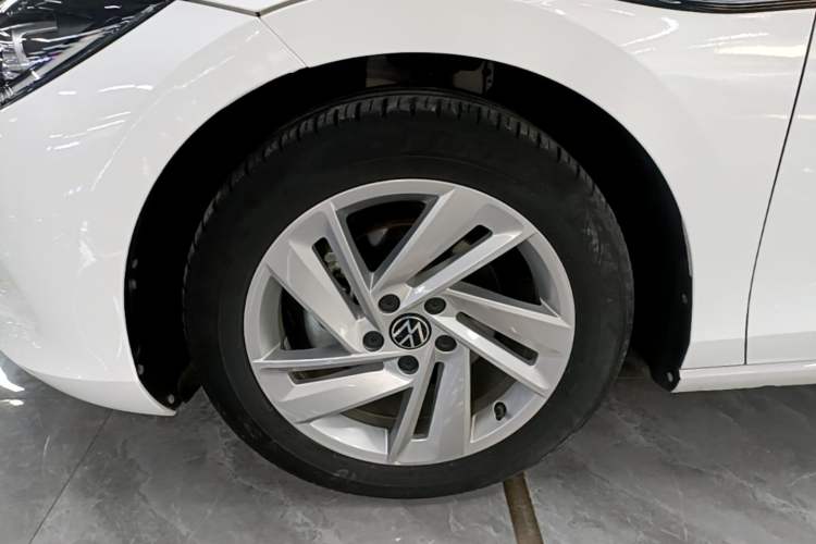 Used Volkswagen Lamando 2022 Lavida L 280TSI DSG Hot Edition Left Front Wheel Hub