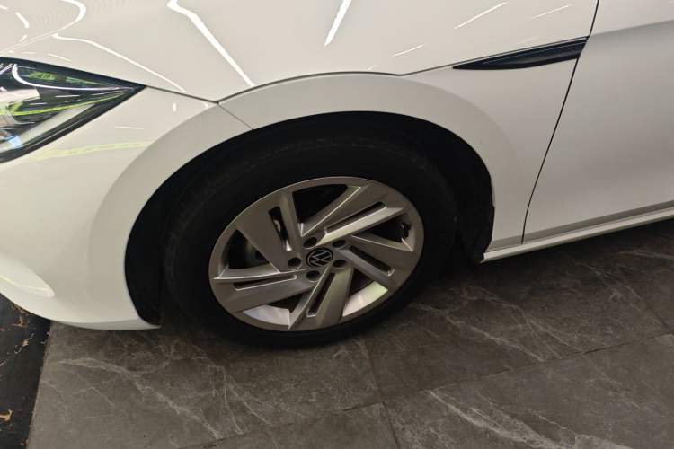 Used Volkswagen Lamando 2022 Lingdu L 280TSI DSG Spicy Edition Left Front Wheel Hub